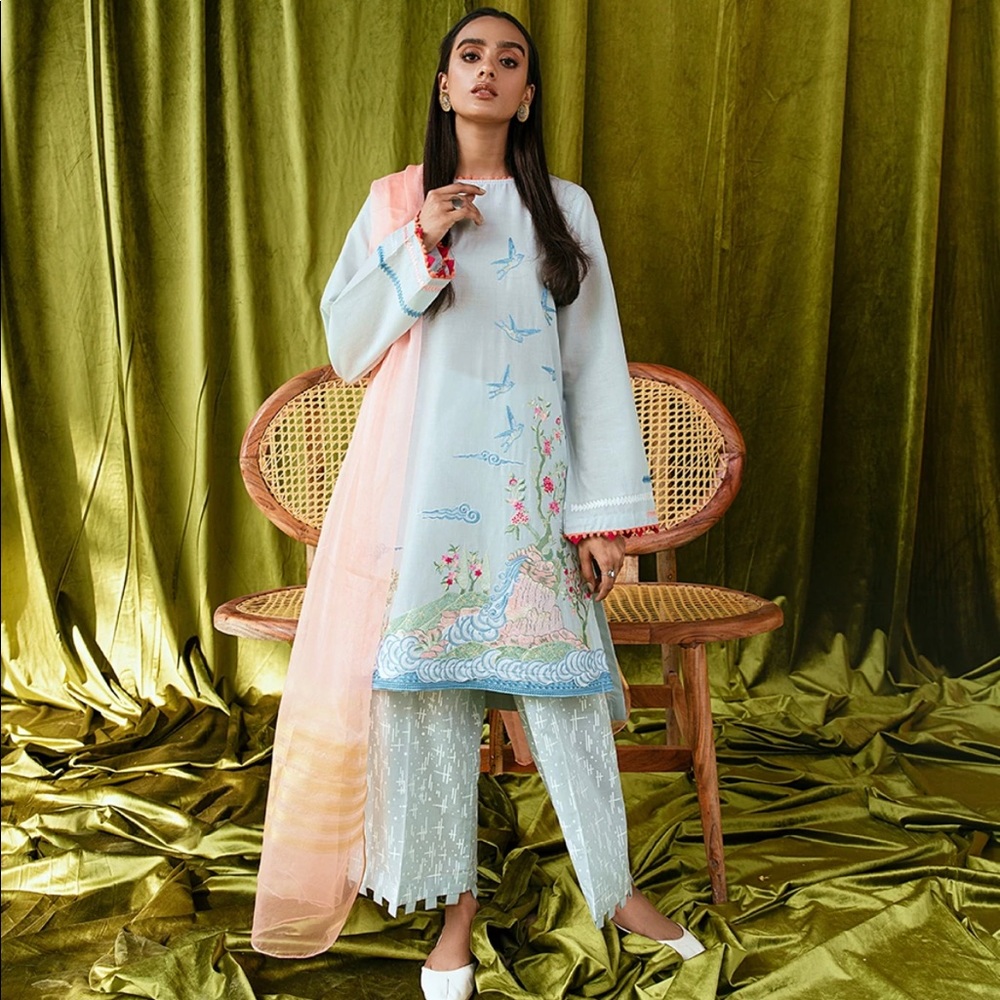 ❣️ SOLD - Republic Womenswear 3-Piece Lawn Set
